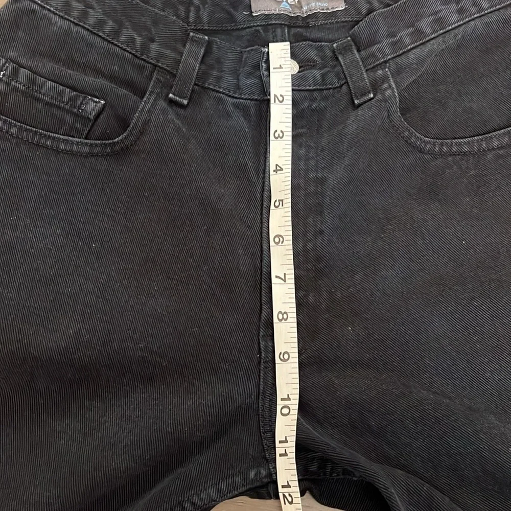 90’s VINTAGE SILVERTAB LEVIS  LOOSE FIT BLACK JEANS MADE IN USA WOMENS 28